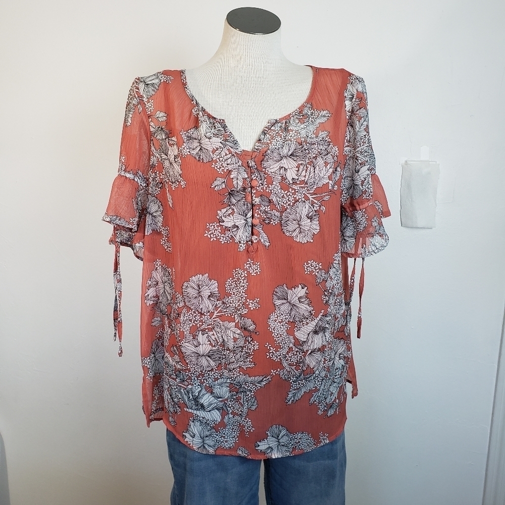 Liz Claiborne Peach Notched V Neck Sheer Cami Floral Ruffle Sleeve Top Size M